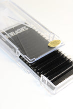 Load image into Gallery viewer, DD .03 Luxury Lash Extensions